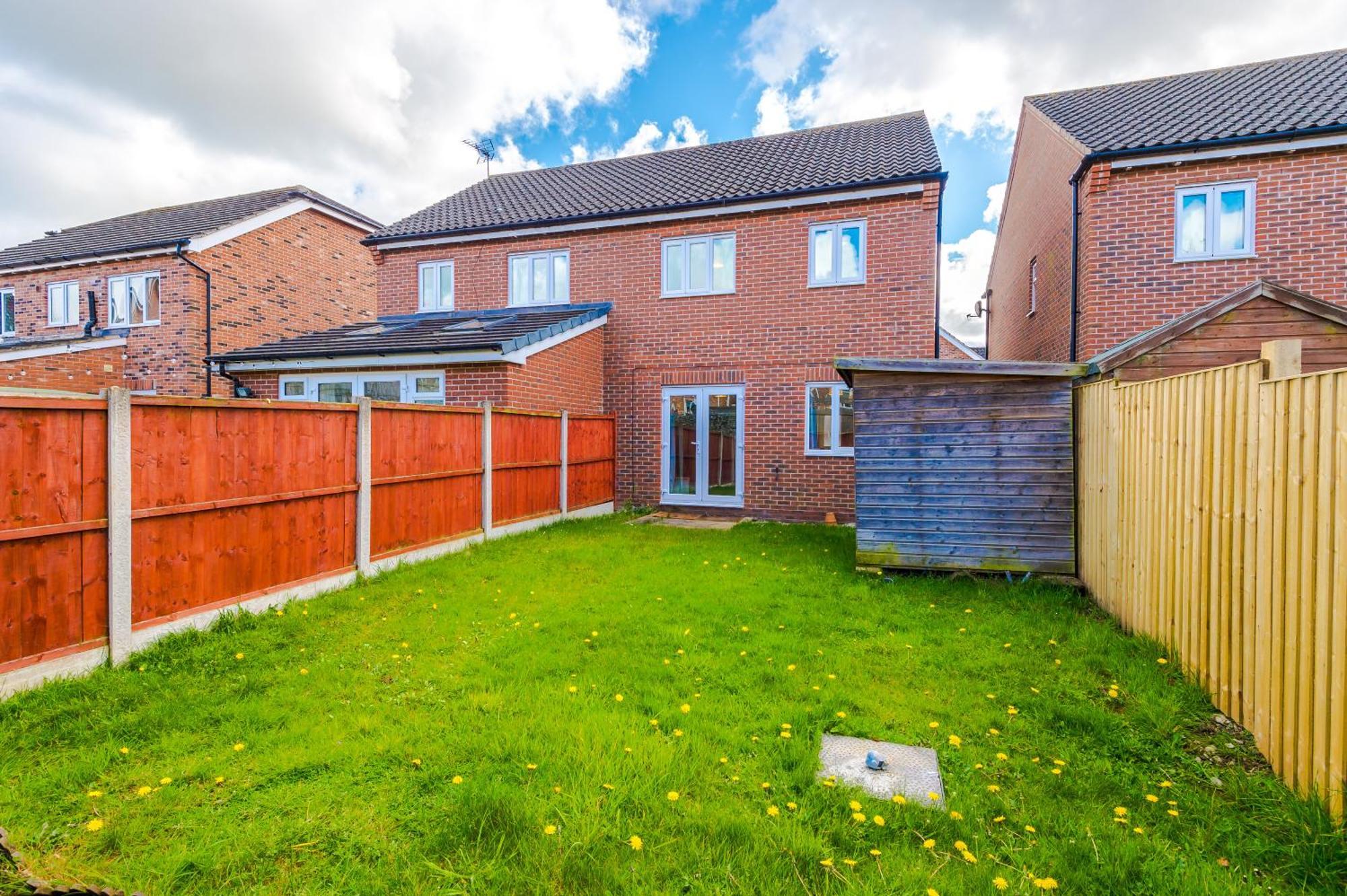 Villa Modern Semi Detached In A Quiet Location, Driveway Parking à Ewloe Extérieur photo
