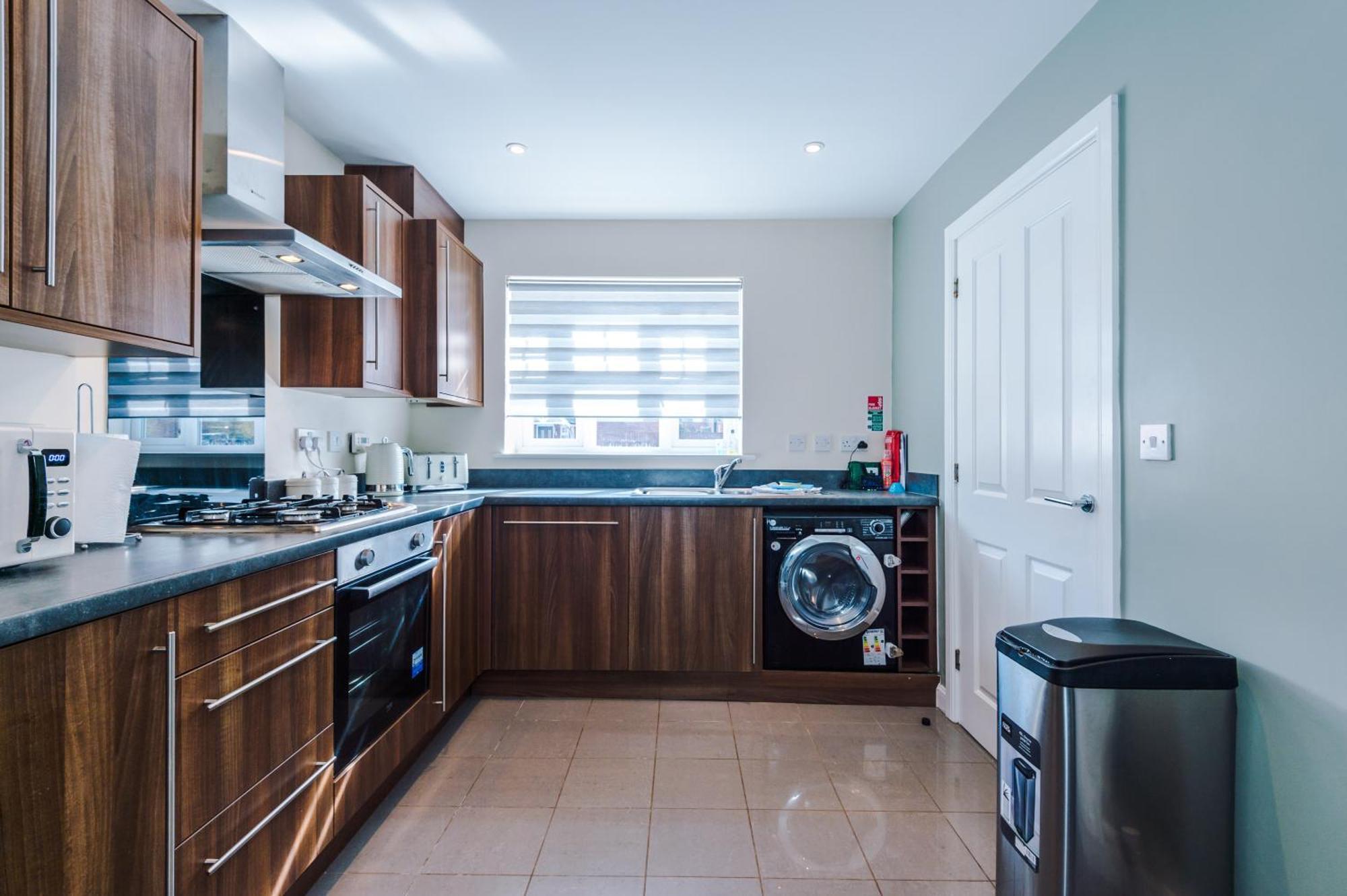 Villa Modern Semi Detached In A Quiet Location, Driveway Parking à Ewloe Extérieur photo
