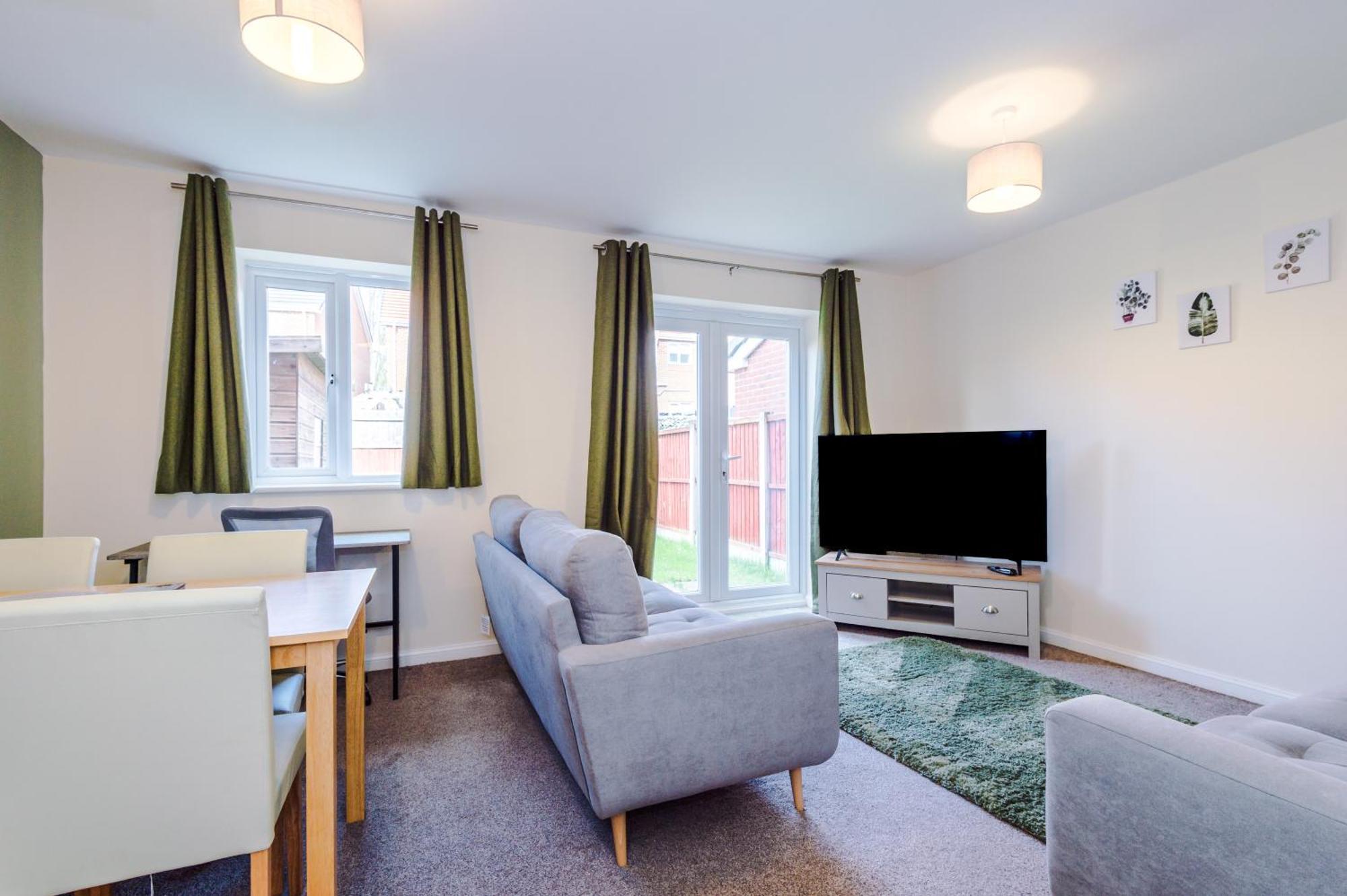 Villa Modern Semi Detached In A Quiet Location, Driveway Parking à Ewloe Extérieur photo